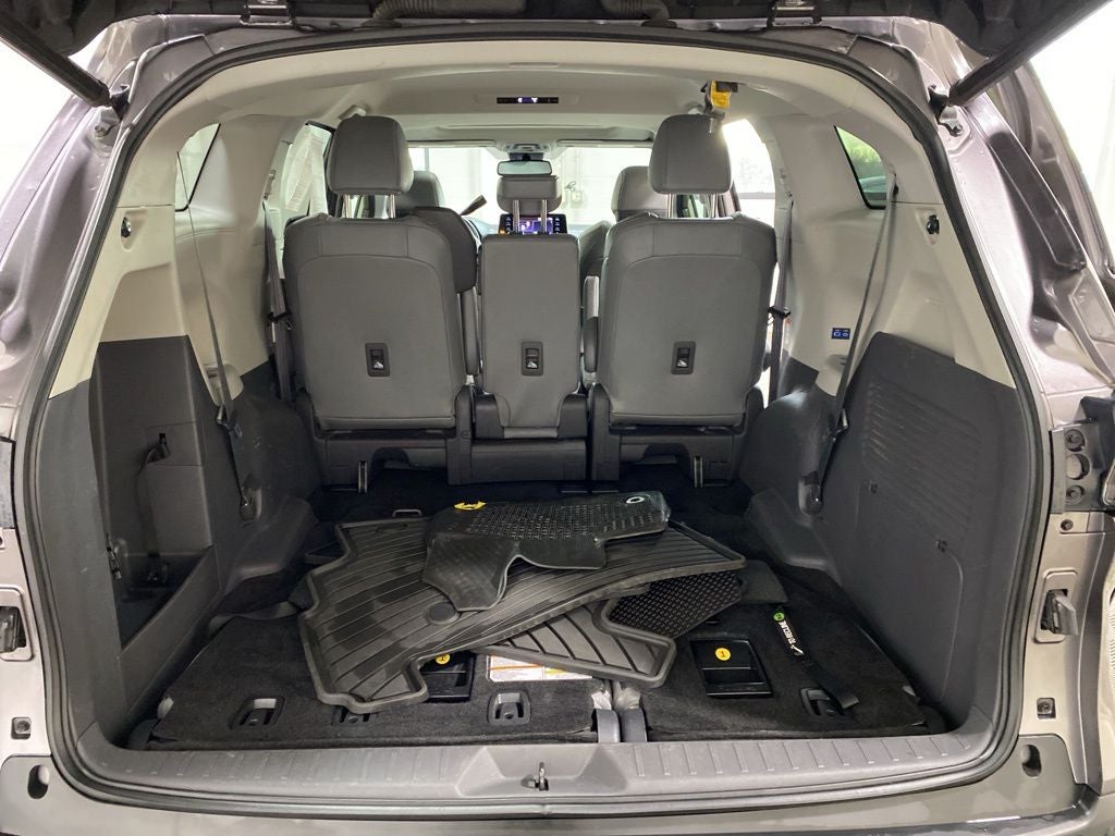 2021 Toyota Sienna XLE 7 Passenger