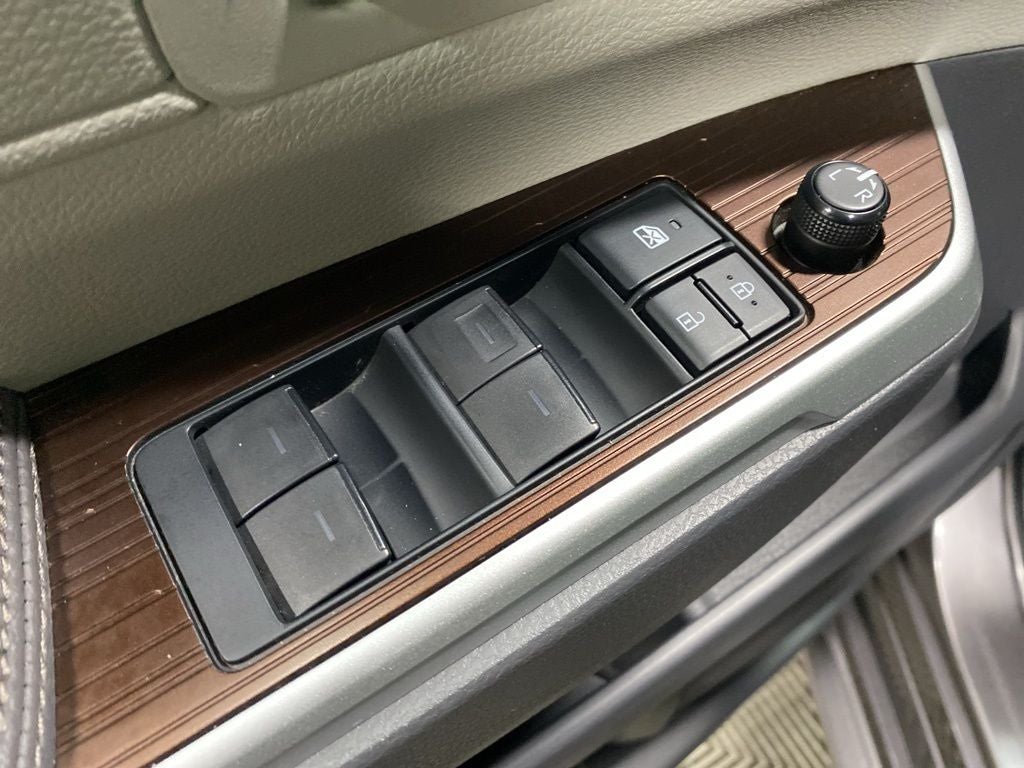 2021 Toyota Sienna XLE 7 Passenger