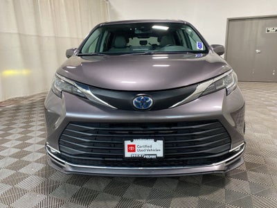 2021 Toyota Sienna XLE 7 Passenger