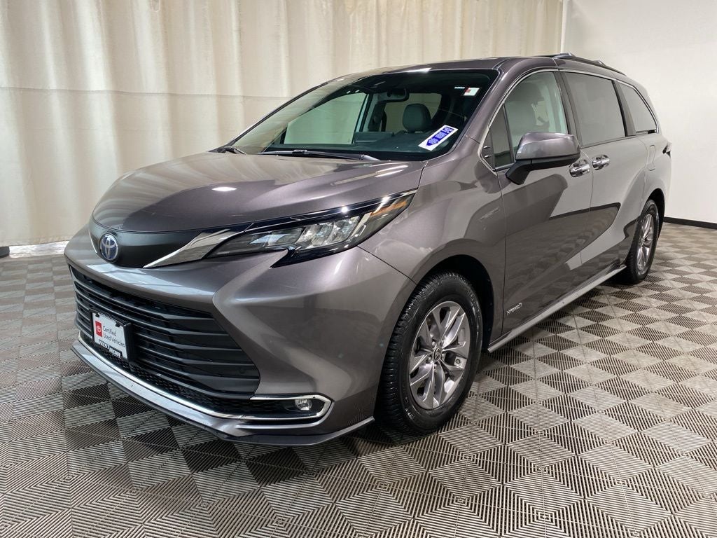 2021 Toyota Sienna XLE 7 Passenger
