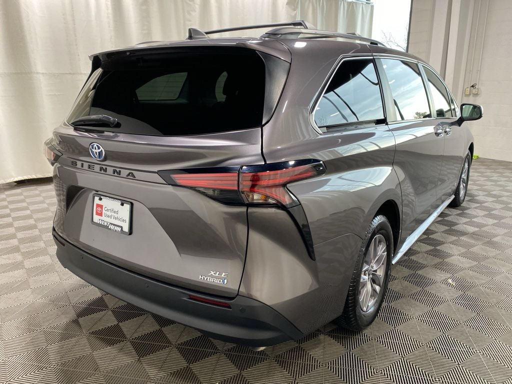 2021 Toyota Sienna XLE 7 Passenger