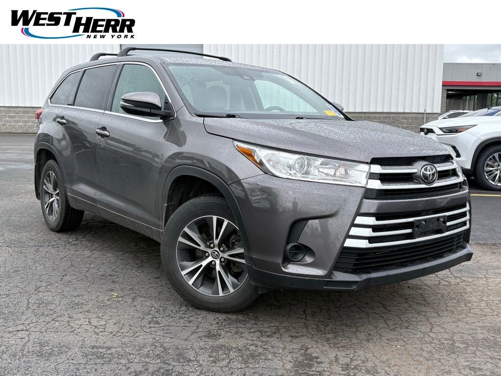 2017 Toyota Highlander LE