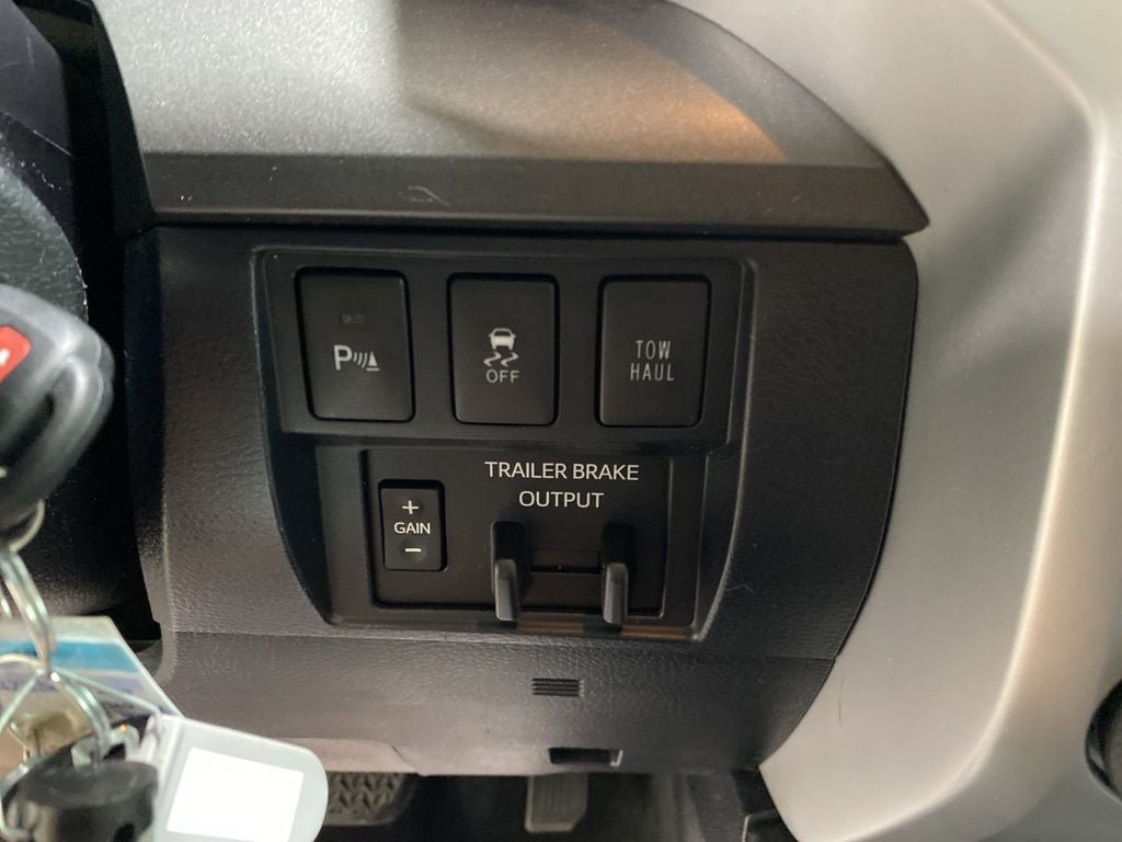 2018 Toyota Tundra SR5