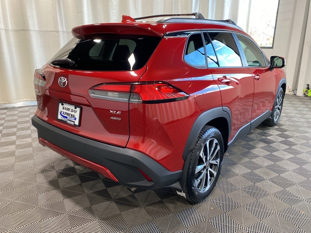 2023 Toyota Corolla Cross XLE