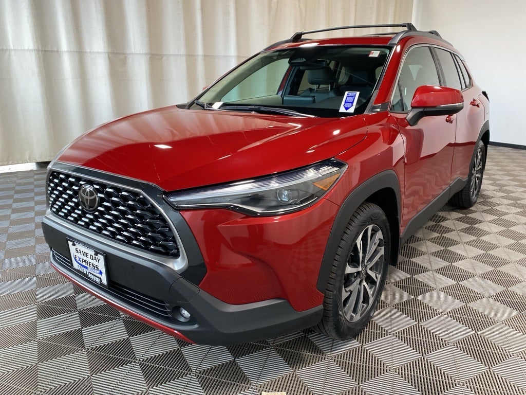 2023 Toyota Corolla Cross XLE