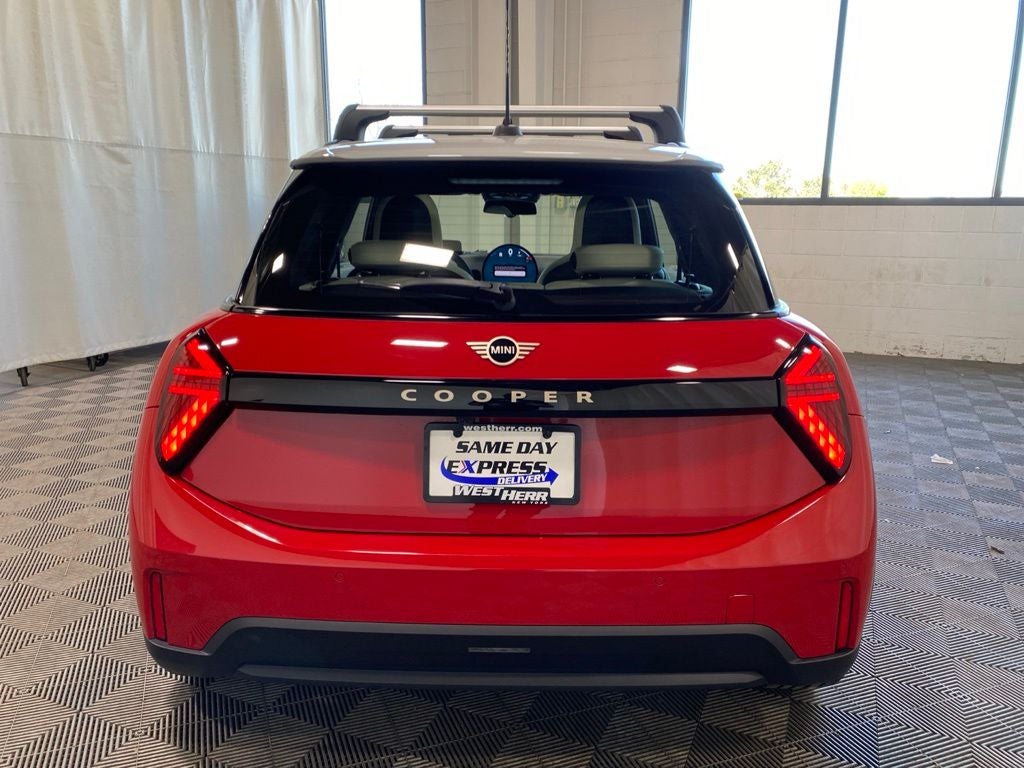 2025 MINI Cooper Iconic