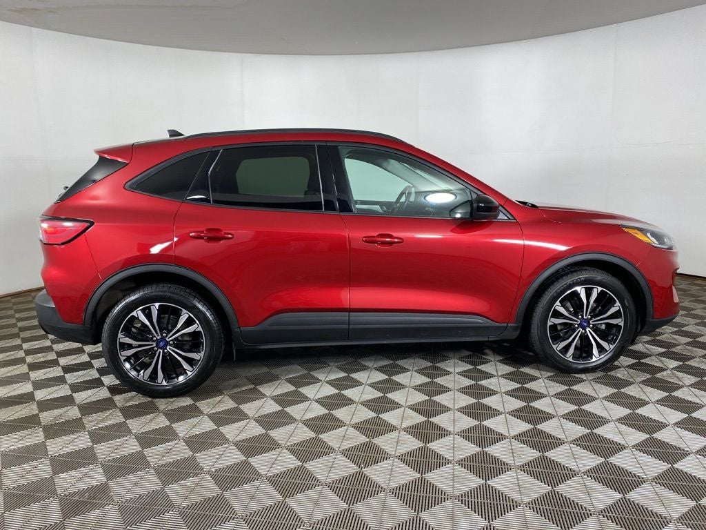 2021 Ford Escape Hybrid SE
