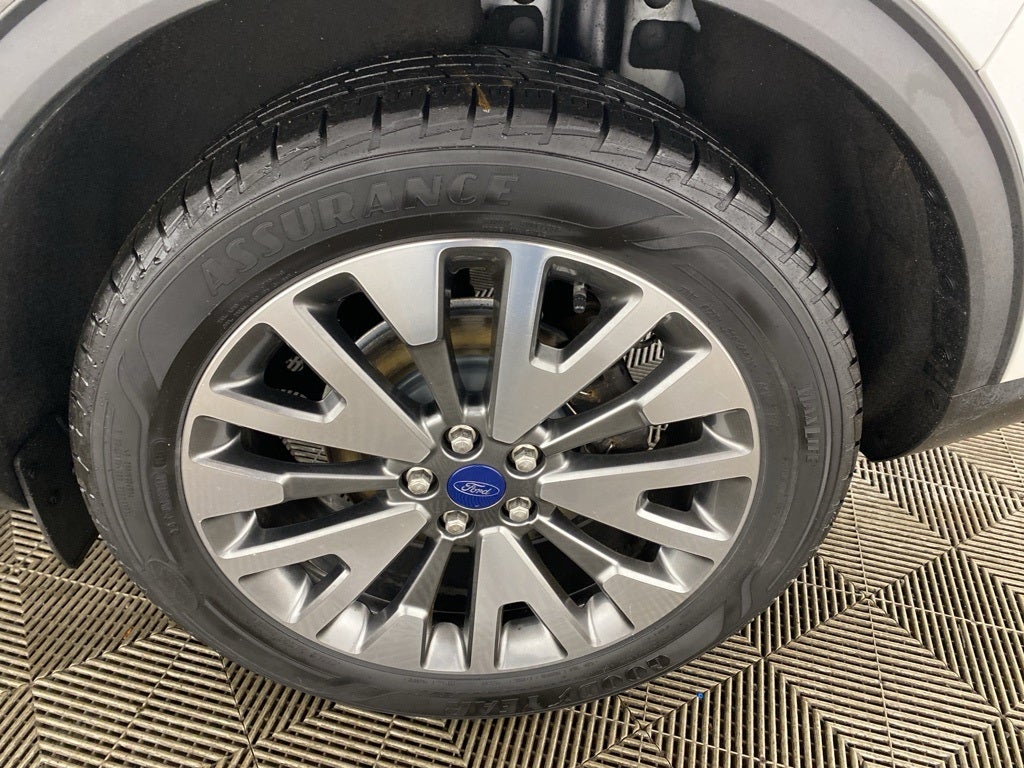 2020 Ford Escape Titanium Hybrid