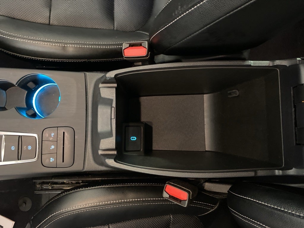 2020 Ford Escape Titanium Hybrid