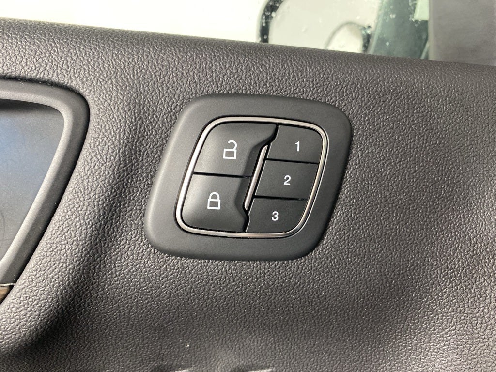 2020 Ford Escape Titanium Hybrid