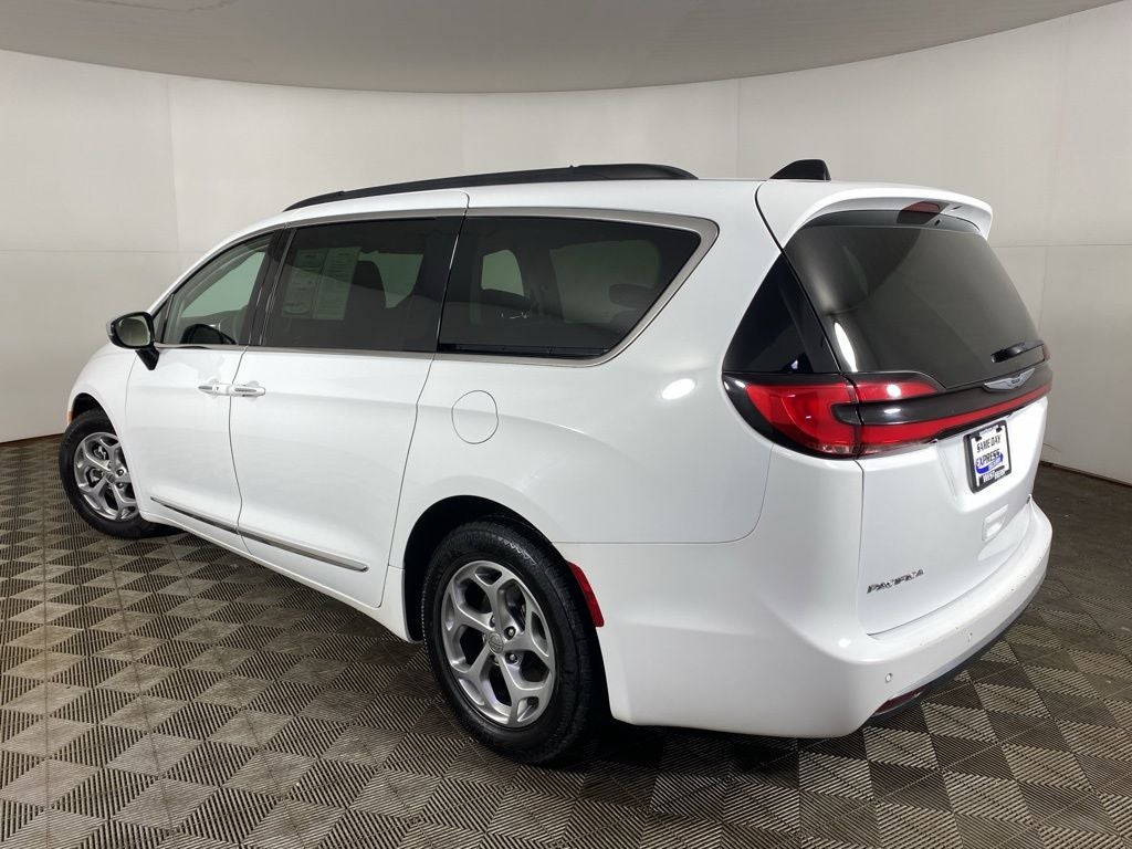 2023 Chrysler Pacifica Limited