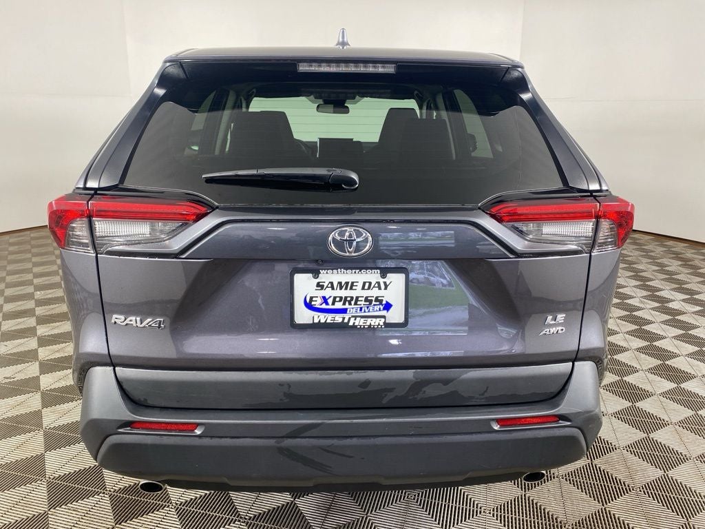 2024 Toyota RAV4 LE