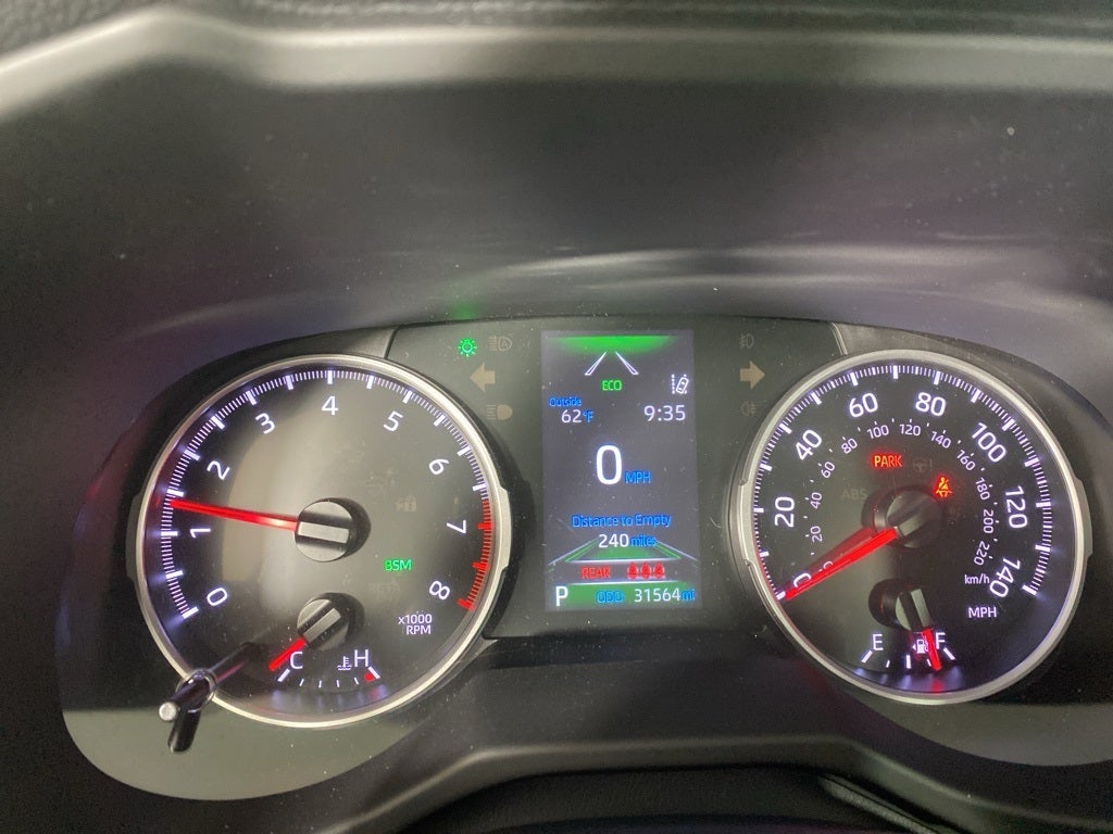 2022 Toyota RAV4 XLE