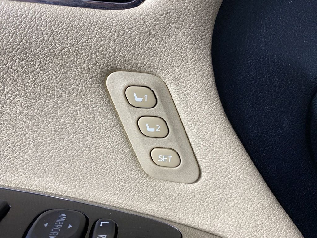 2015 Toyota Avalon Limited