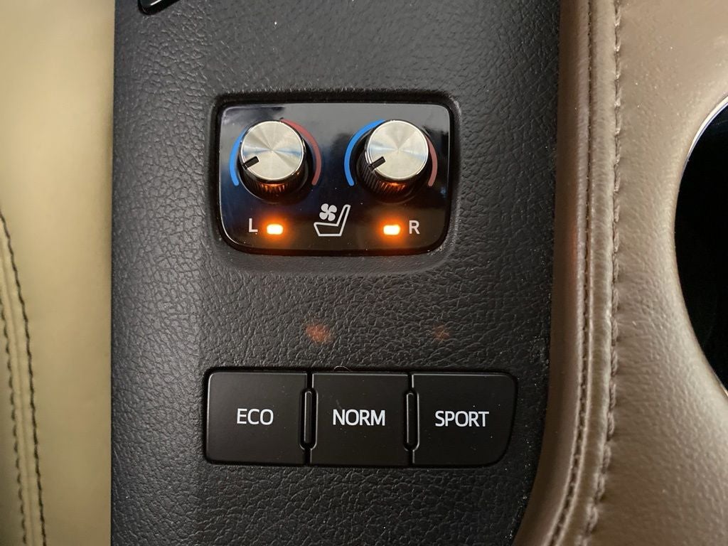 2015 Toyota Avalon Limited