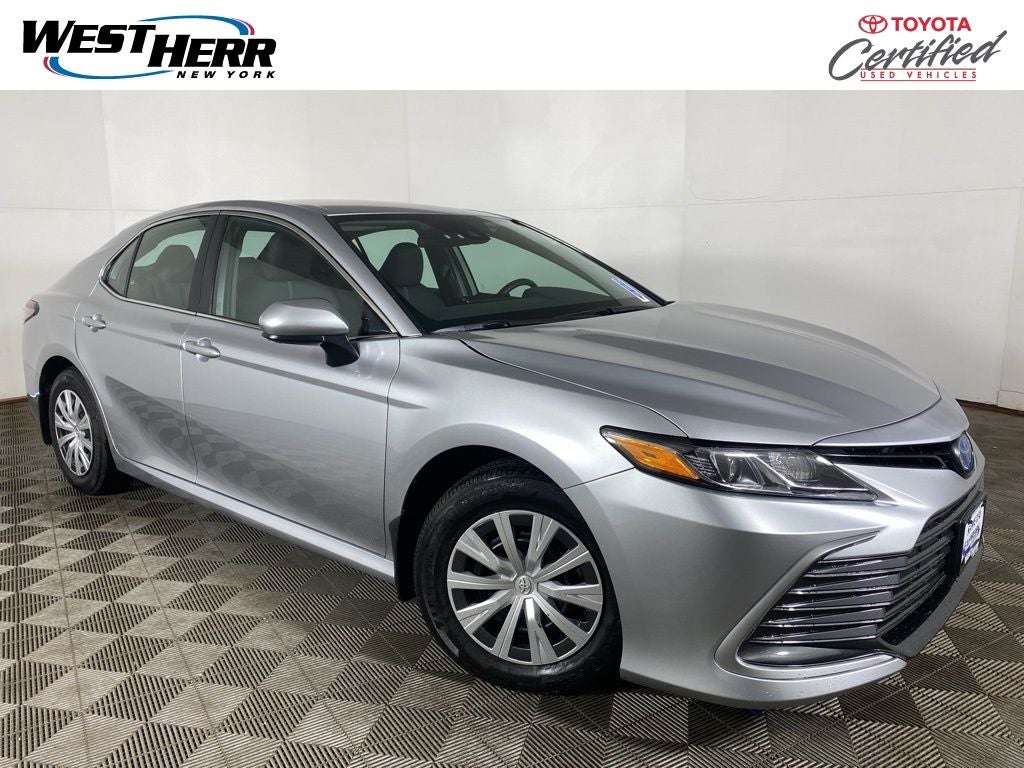2024 Toyota Camry Hybrid LE