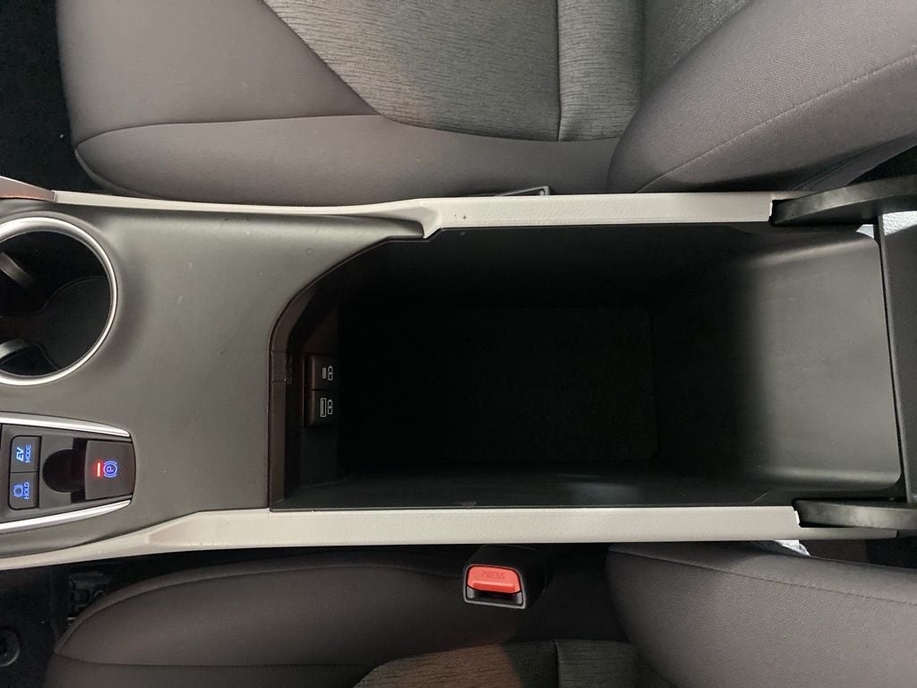 2024 Toyota Camry Hybrid LE