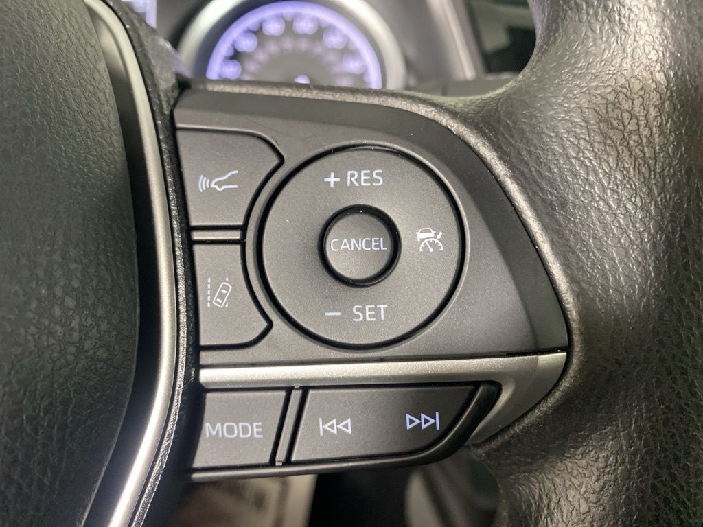 2024 Toyota Camry Hybrid LE