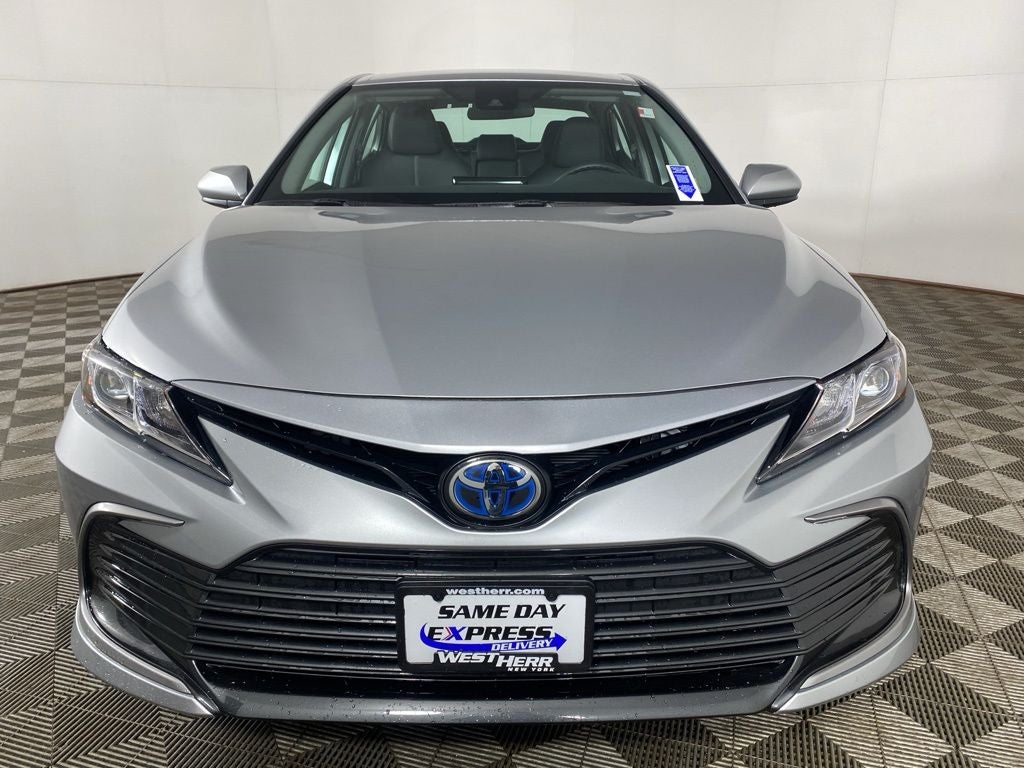 2024 Toyota Camry Hybrid LE