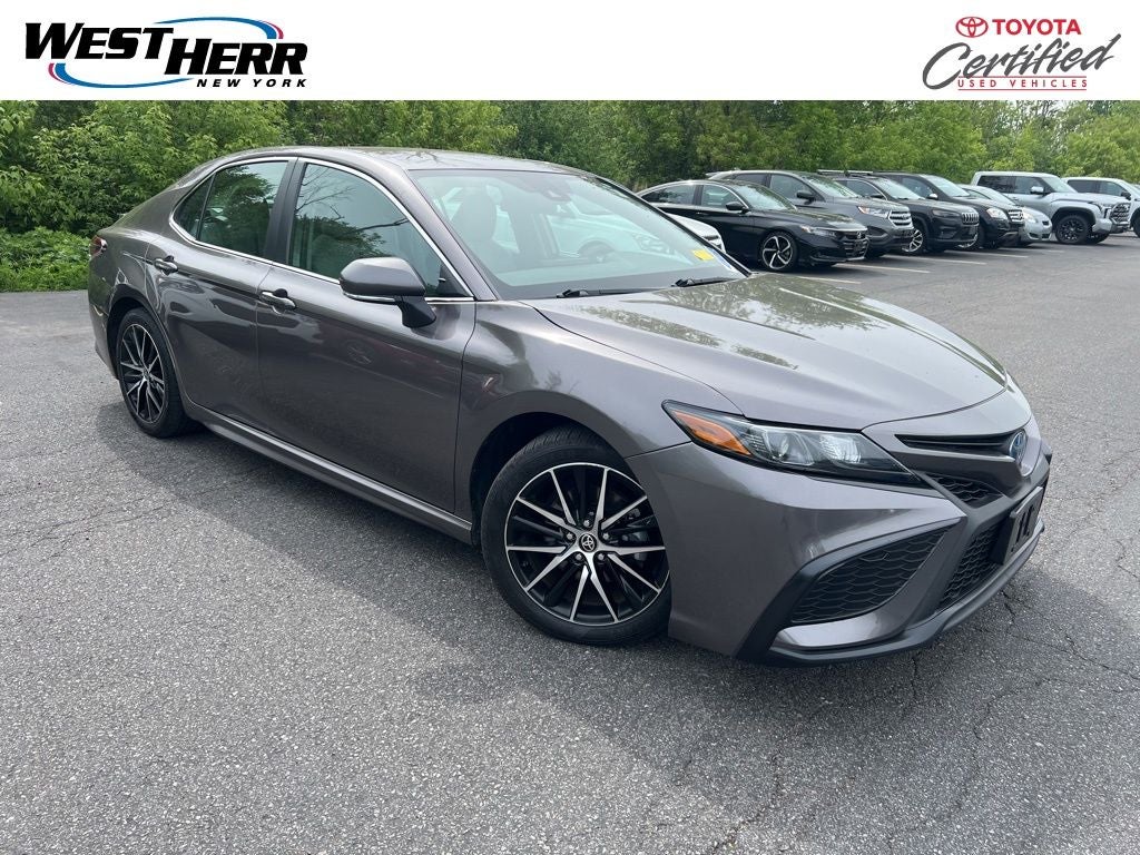 2024 Toyota Camry Hybrid SE