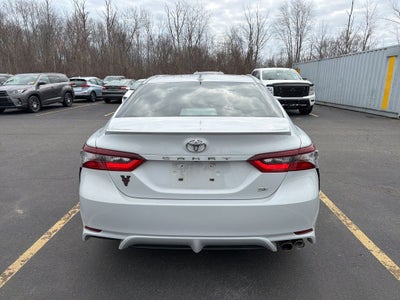 2022 Toyota Camry SE