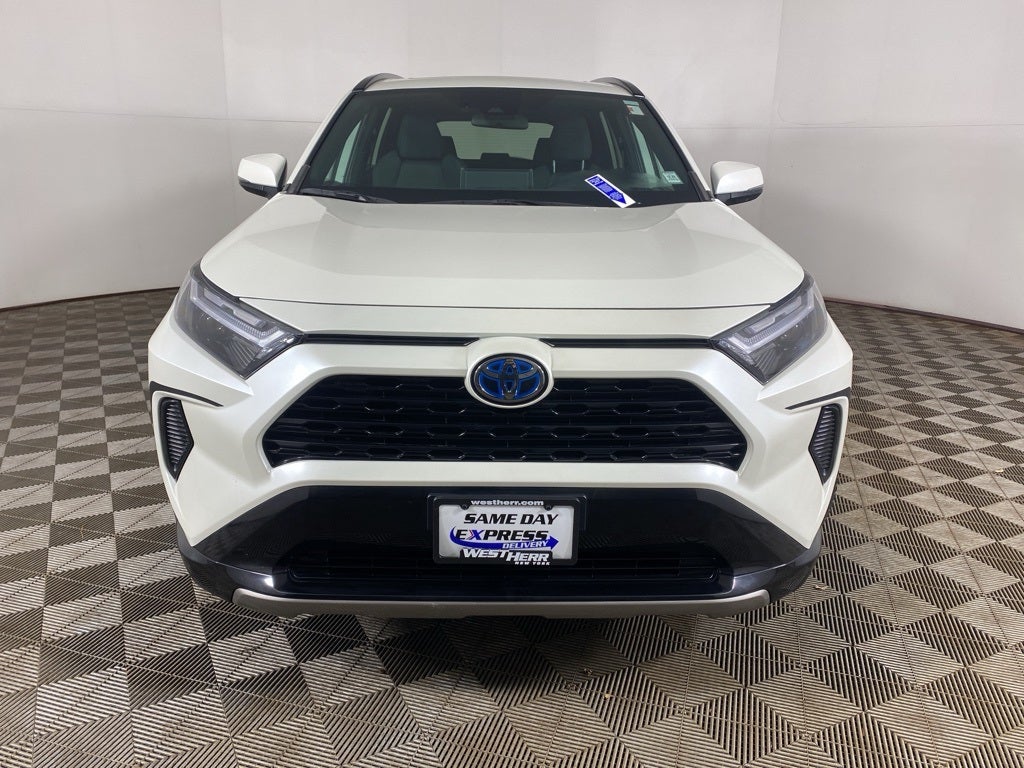 2022 Toyota RAV4 Hybrid SE