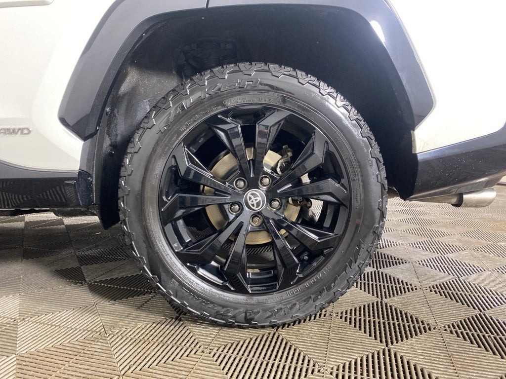 2022 Toyota RAV4 Hybrid SE