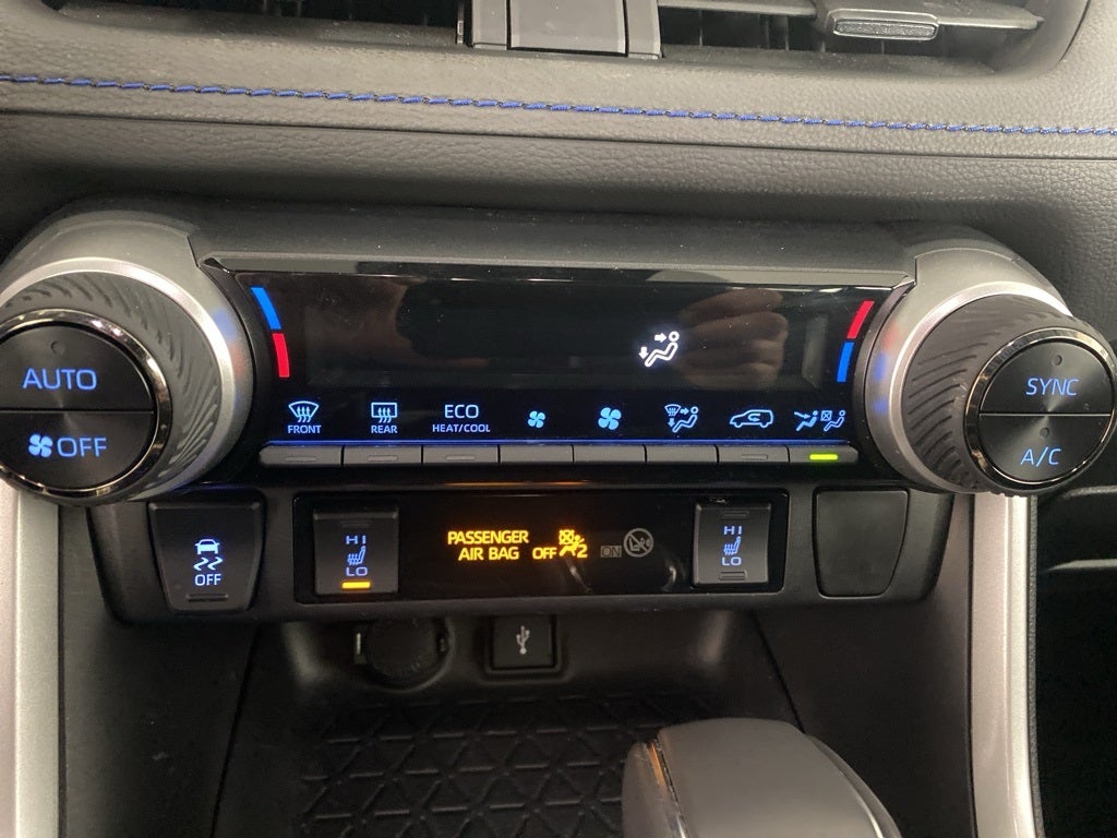 2022 Toyota RAV4 Hybrid SE