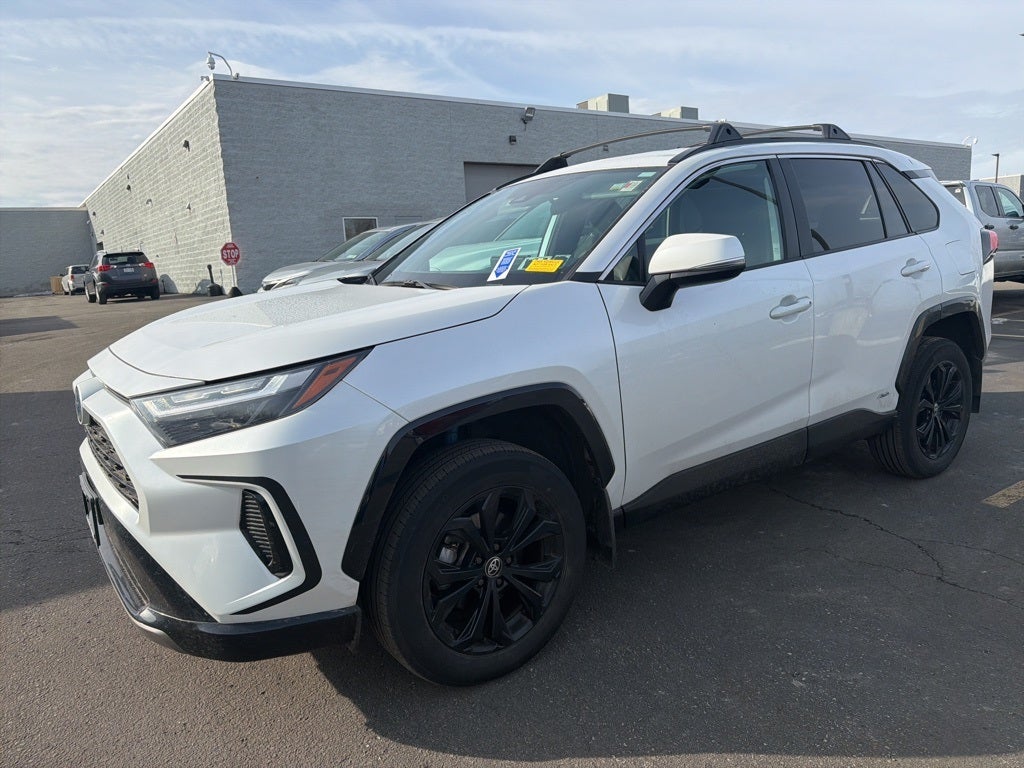 2023 Toyota RAV4 Hybrid SE