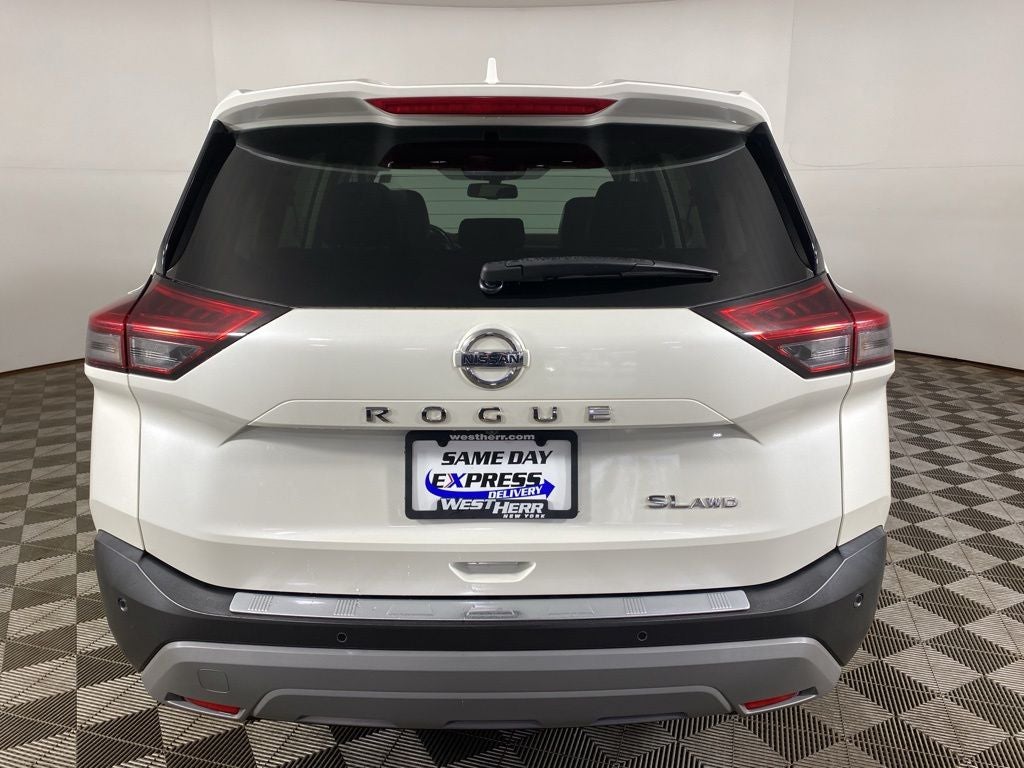 2021 Nissan Rogue SL