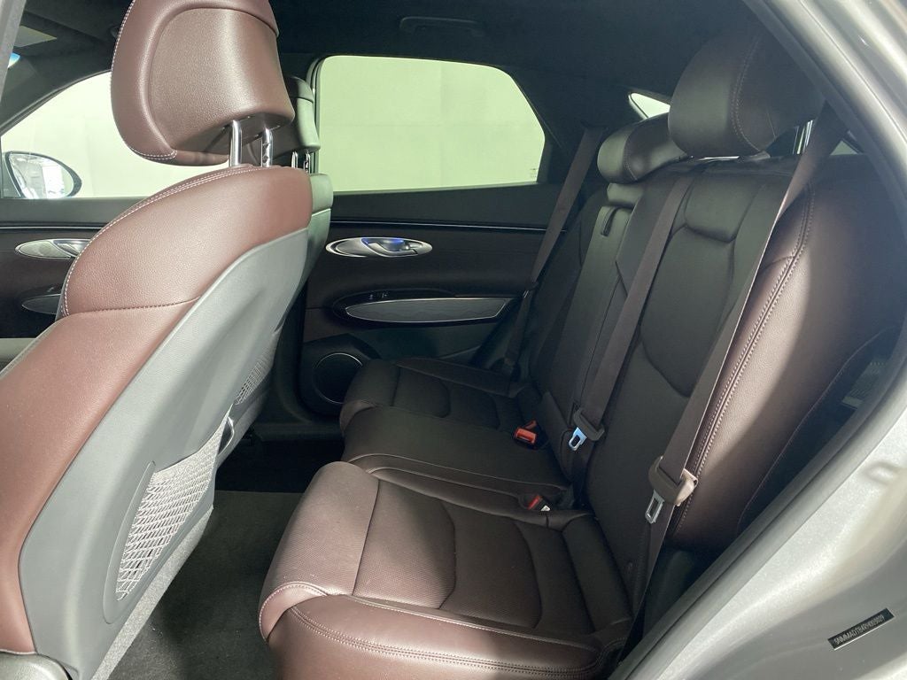 2024 Genesis GV70 2.5T