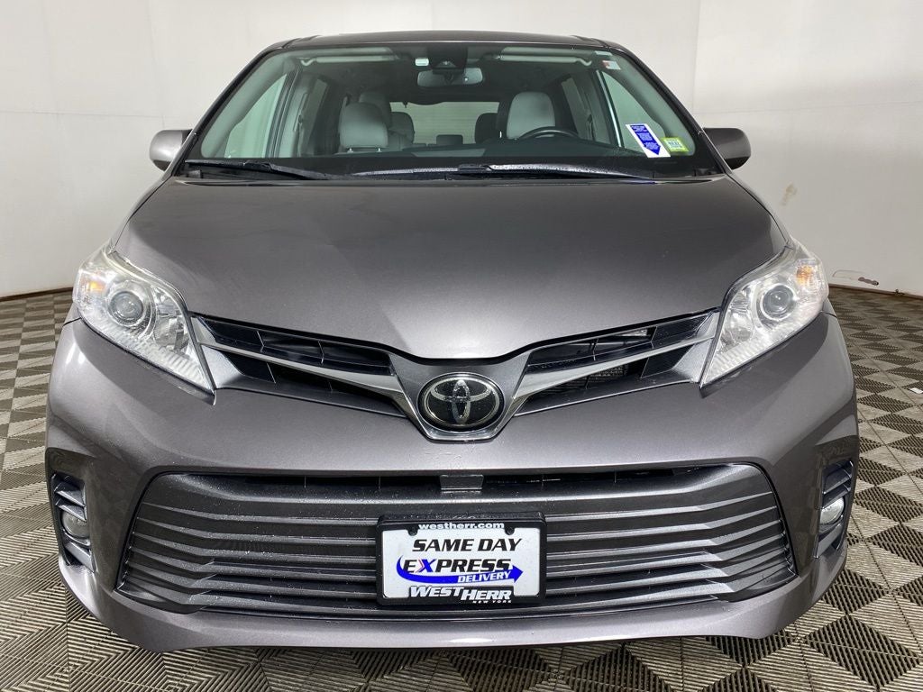 2018 Toyota Sienna XLE 7 Passenger