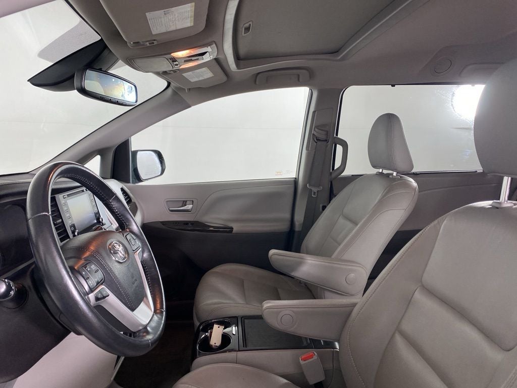2018 Toyota Sienna XLE 7 Passenger