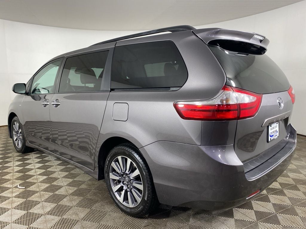 2018 Toyota Sienna XLE 7 Passenger