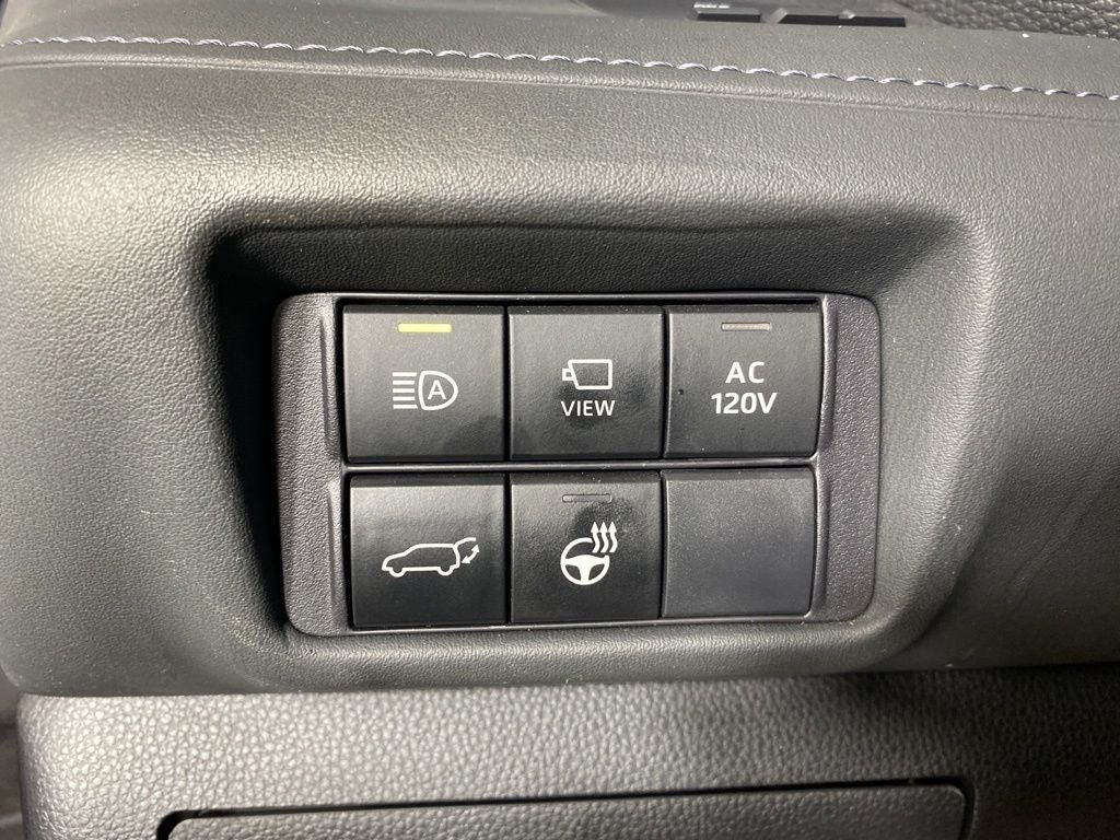 2023 Toyota Highlander Hybrid Platinum