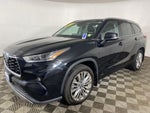2023 Toyota Highlander Hybrid Platinum