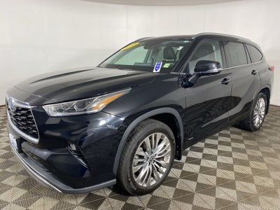 2023 Toyota Highlander Hybrid Platinum