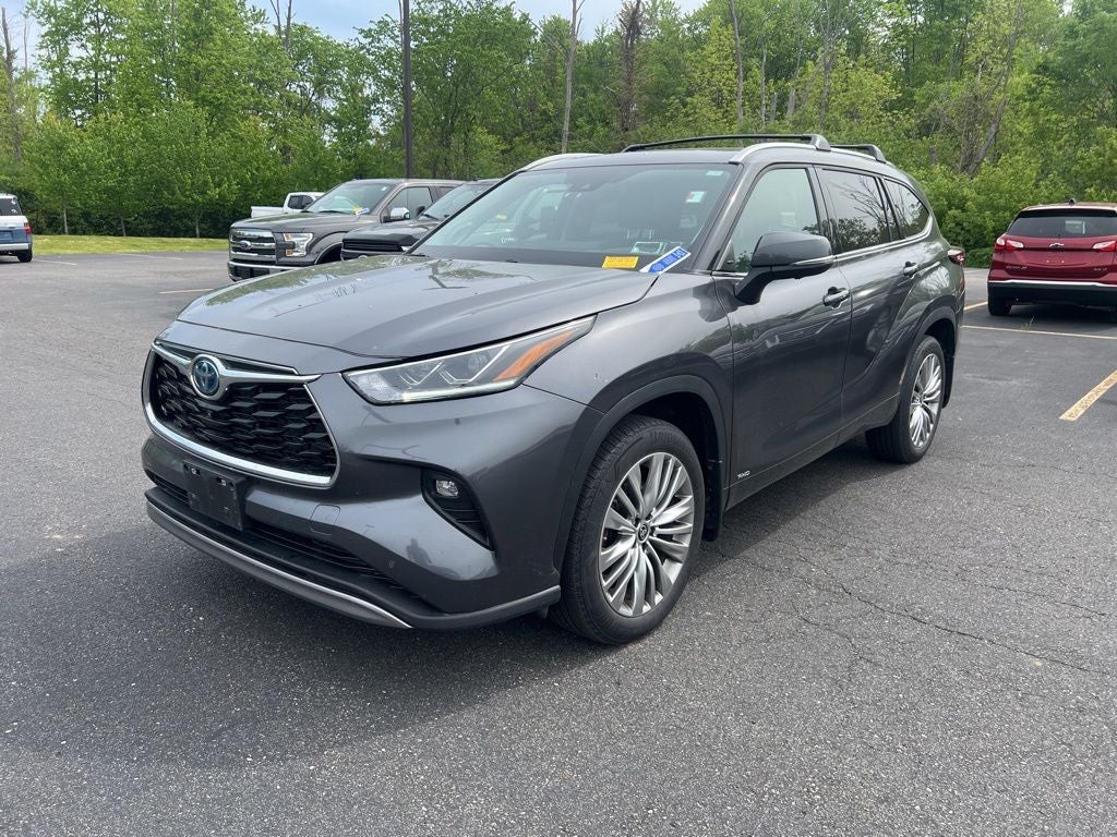 2024 Toyota Highlander Hybrid Platinum