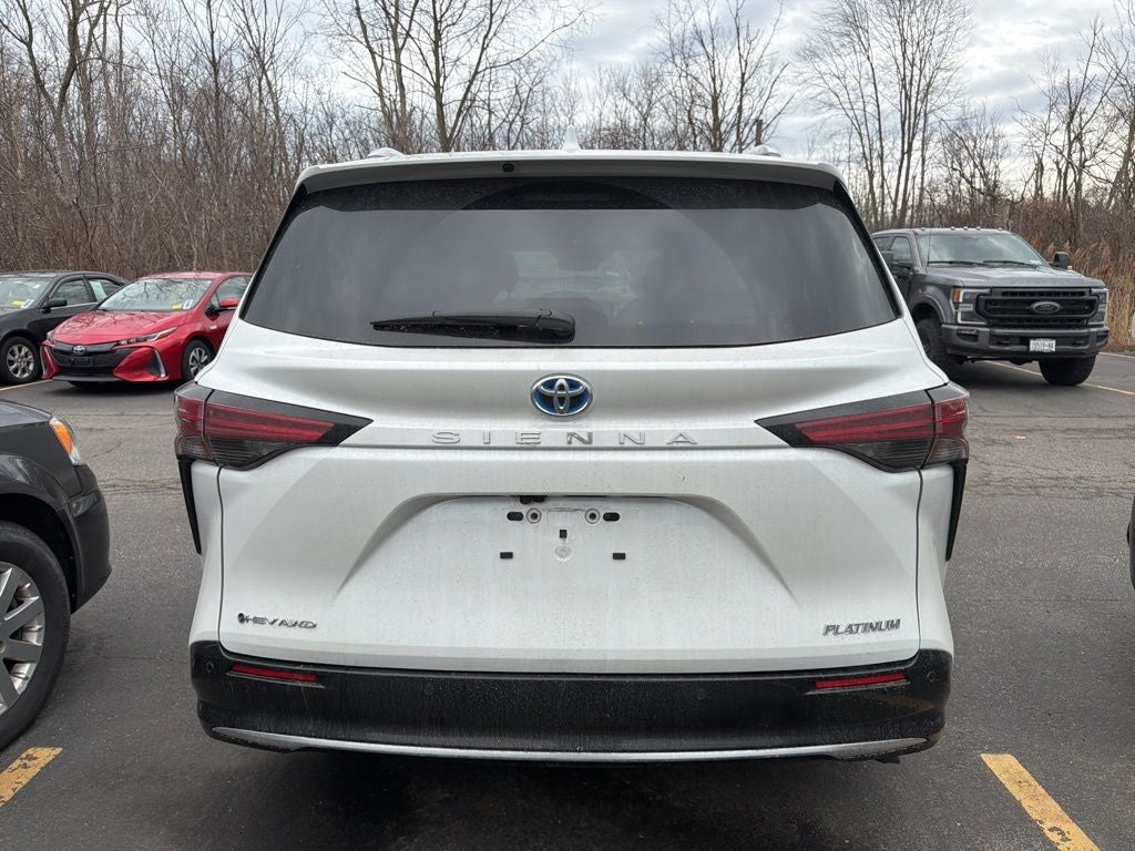 2025 Toyota Sienna Platinum 7 Passenger