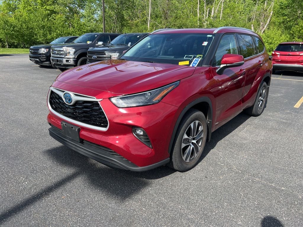 2022 Toyota Highlander Hybrid XLE