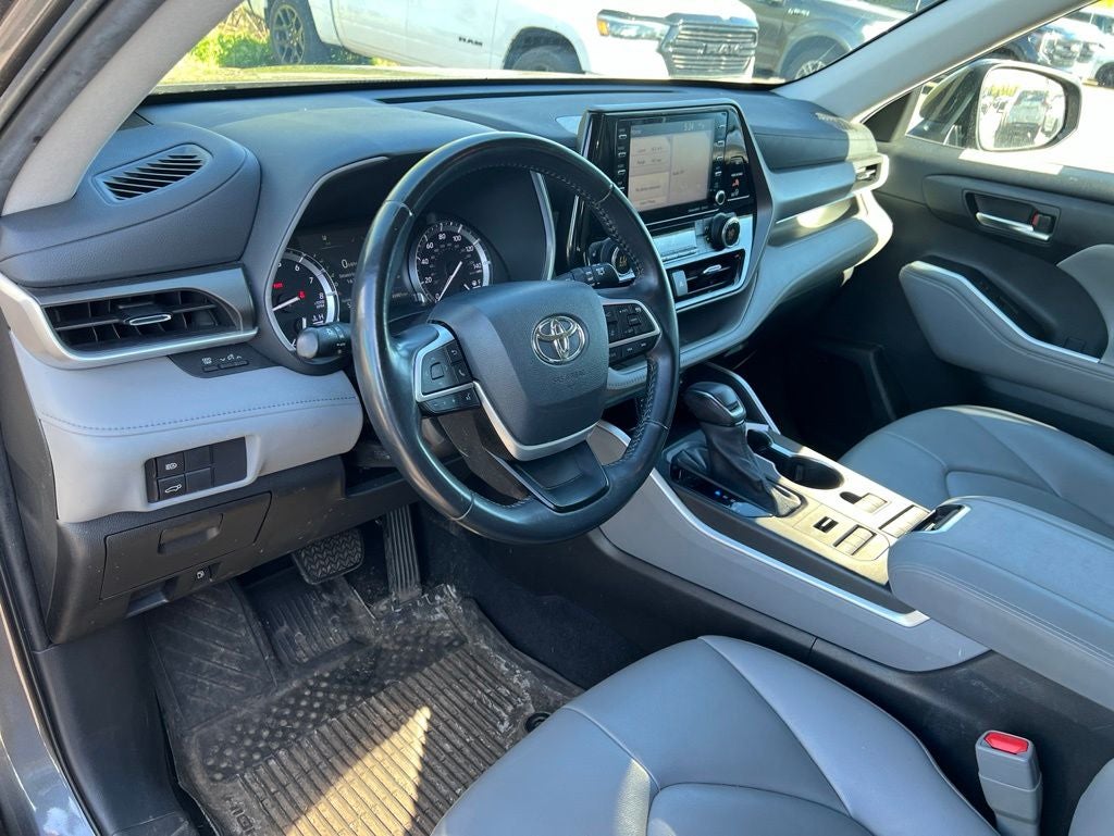 2022 Toyota Highlander XLE