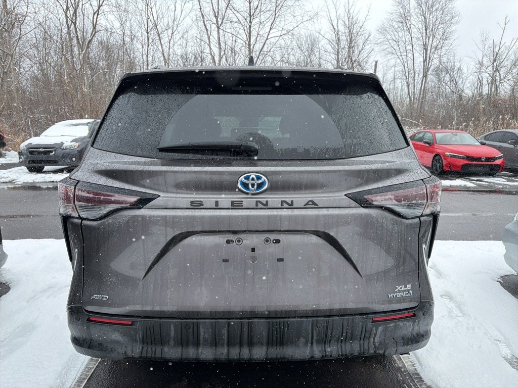2024 Toyota Sienna XLE 7 Passenger