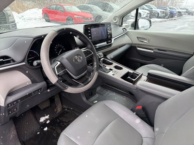 2024 Toyota Sienna XLE 7 Passenger