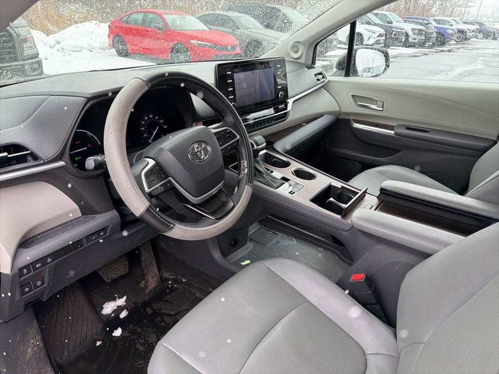 2024 Toyota Sienna XLE 7 Passenger