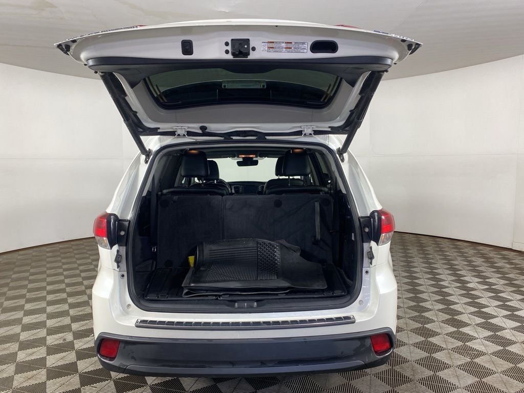 2018 Toyota Highlander SE