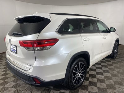 2018 Toyota Highlander SE