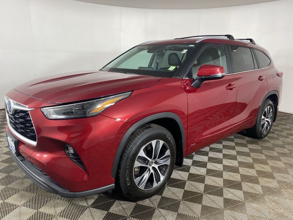 2023 Toyota Highlander Hybrid XLE