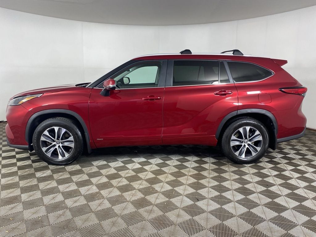 2023 Toyota Highlander Hybrid XLE