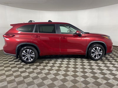2023 Toyota Highlander Hybrid XLE