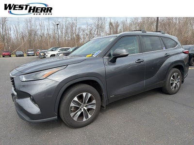 2023 Toyota Highlander Hybrid XLE